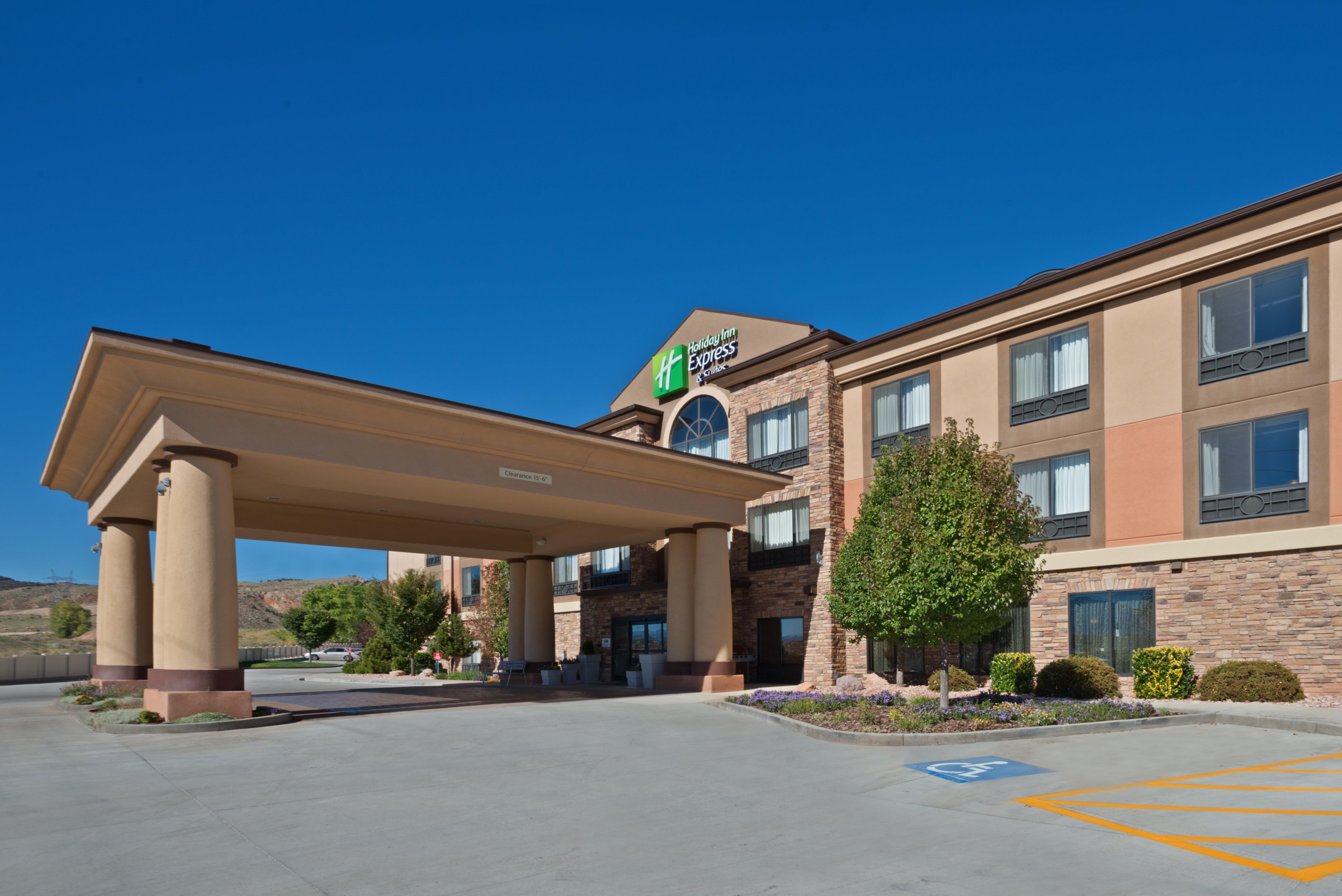 Holiday Inn Express Richfield, An Ihg Hotel Exterior photo