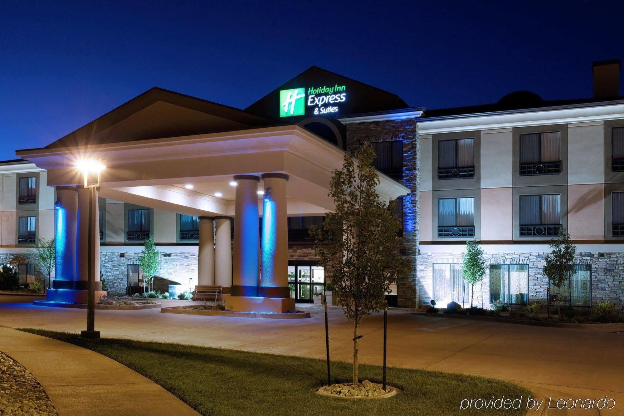 Holiday Inn Express Richfield, An Ihg Hotel Exterior photo